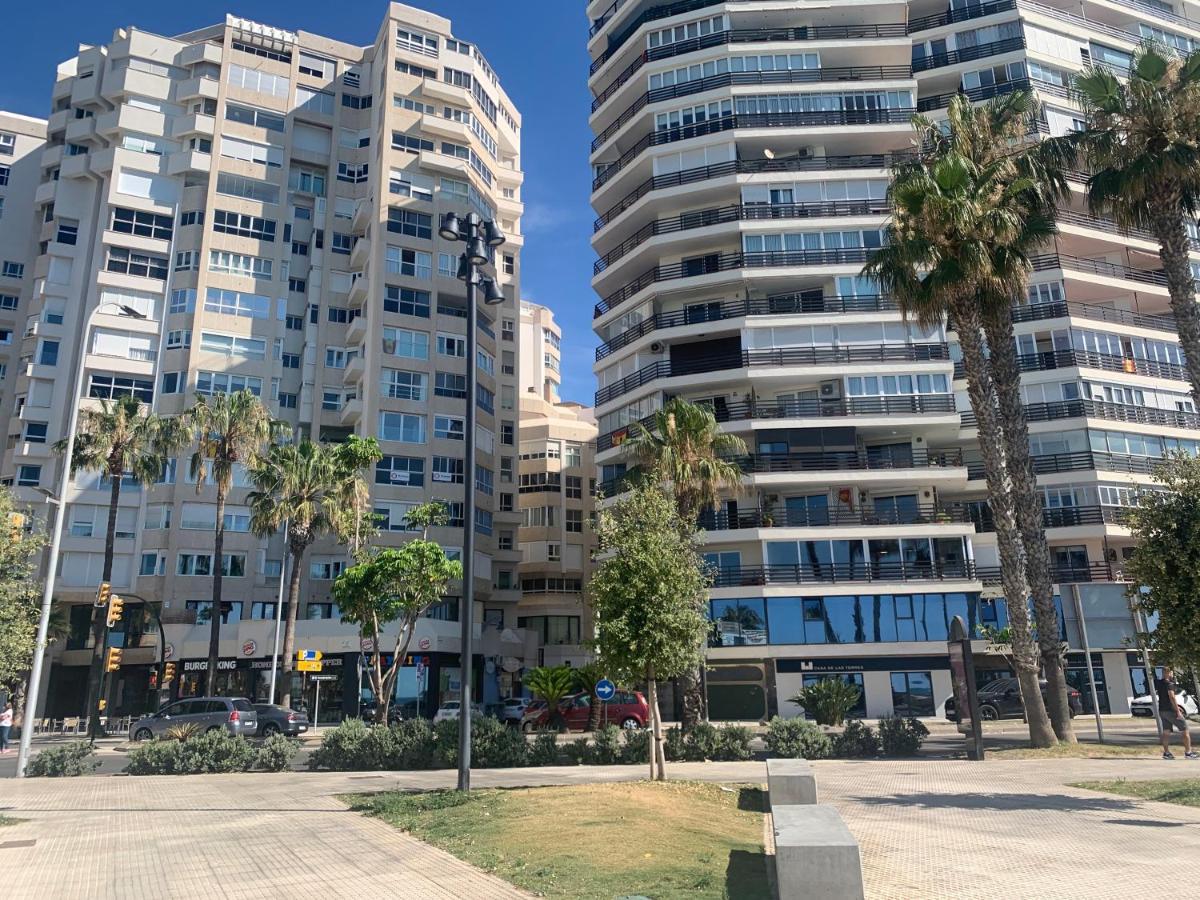 Homely Málaga Malagueta junto al mar Exterior foto